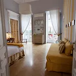 Bed & Breakfast Palazzo Bellini 4*